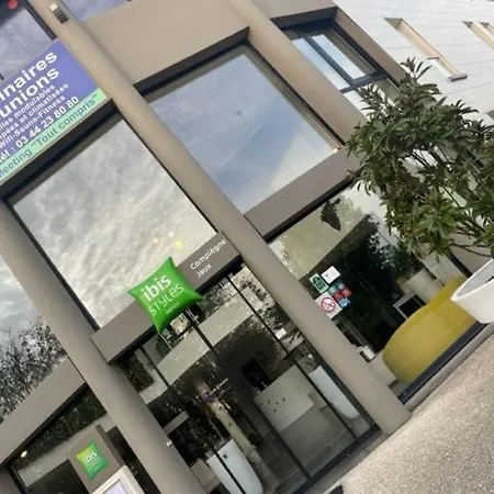 酒店 贡比涅宜必思尚品酒店 3*