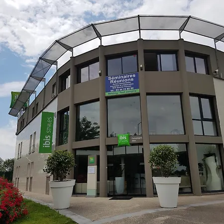 Hotel Ibis Styles Compiegne Jaux