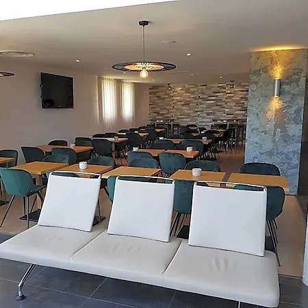 Ibis Styles Compiegne 조