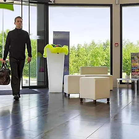 Ibis Styles Compiegne 호텔