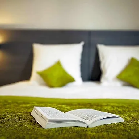 Ibis Styles Compiegne 호텔 조