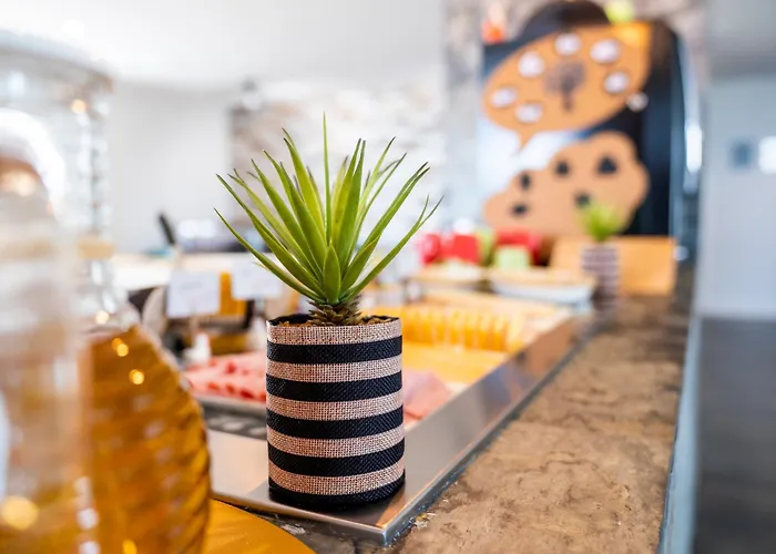 Ibis Styles Compiegne Jaux