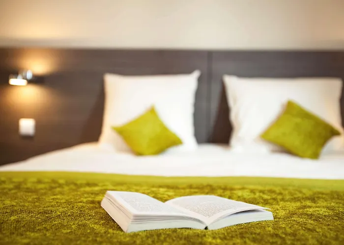 Ibis Styles Compiegne 3* Jaux