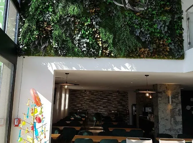 Hotel Ibis Styles Compiegne 3*