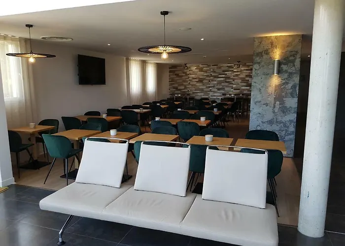 Ibis Styles Compiegne Jaux